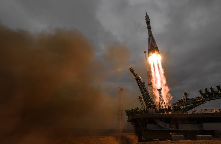 Пуск ракеты-носителя Союз-ФГ с транспортным пилотируемым кораблем Союз МС-02 с космодрома Байконур Пуск ракеты-носителя Союз-ФГ с транспортным пилотируемым кораблем Союз МС-02 с космодрома Байконур