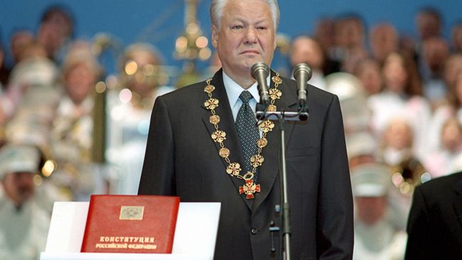 Инаугурация Президента РФ Бориса Ельцина. Архивное фото Инаугурация Президента РФ Бориса Ельцина. Архивное фото