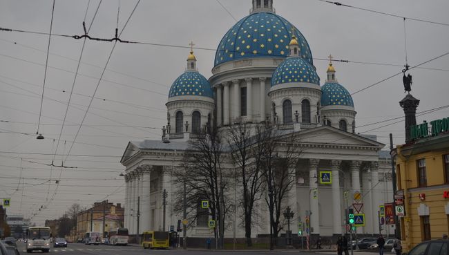 Свято-Троицкий Измайловский собор в Санкт-Петербурге. Архивное фото Свято-Троицкий Измайловский собор в Санкт-Петербурге. Архивное фото