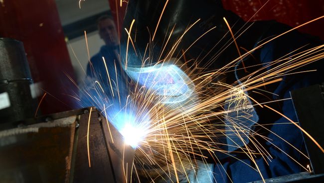 Участник чемпионата рабочих профессий WorldSkills Hi-Tech-2016 в Екатеринбурге