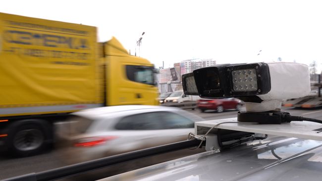 Устройство считывания данных с бортового транспондера, установленного на транспортных средствах, зарегистрированных в реестре государственной системы взимания платы Платон