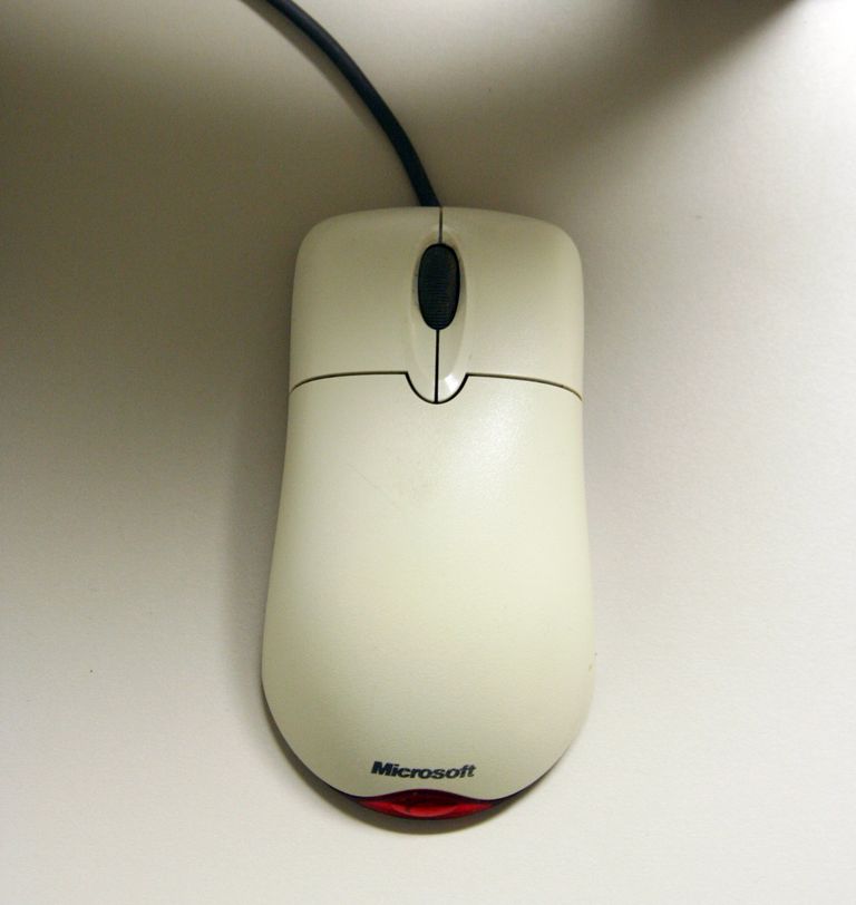 Мышь Microsoft IntelliMouse Мышь Microsoft IntelliMouse
