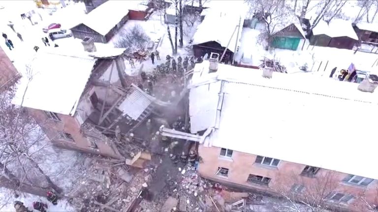 Взрыв газа в жилом доме в Иваново: разбор завалов и эвакуация пострадавших Взрыв газа в жилом доме в Иваново: разбор завалов и эвакуация пострадавших