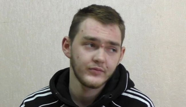 Задержанный в самопровозглашенной Луганской народной республике Артем Ахмеров. Оперативная съемка МГБ ЛНР Задержанный в самопровозглашенной Луганской народной республике Артем Ахмеров. Оперативная съемка МГБ ЛНР