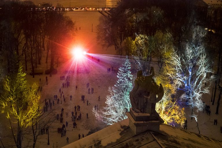 Мультимедийное 3D-mapping шоу в Санкт-Петербурге Мультимедийное 3D-mapping шоу в Санкт-Петербурге