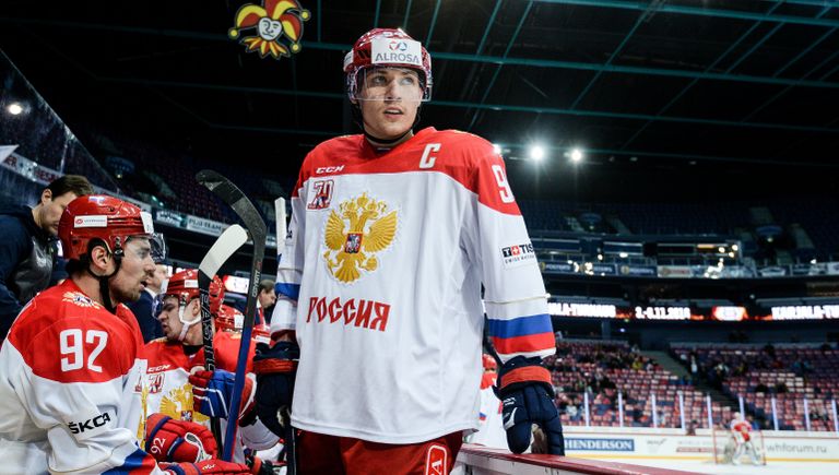 Игрок сборной России Андрей Миронов в матче первого этапа Еврохоккейтура 2016/17 Кубок Карьяла между сборными командами Чехии и России Игрок сборной России Андрей Миронов в матче первого этапа Еврохоккейтура 2016/17 Кубок Карьяла между сборными командами Чехии и России