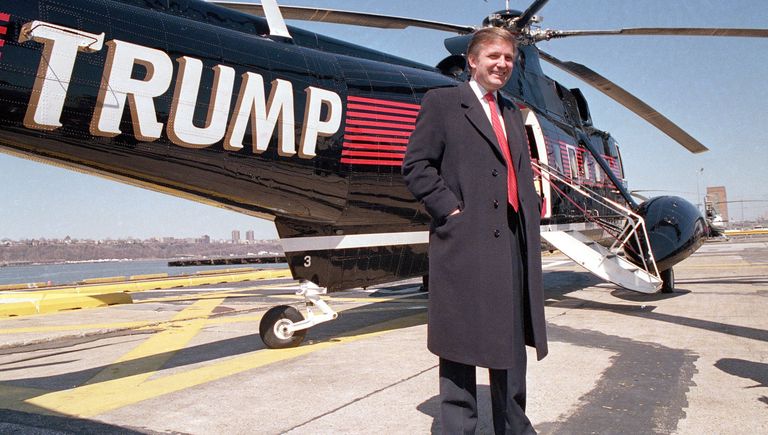 Дональд Трамп у вертолета. 1988 год