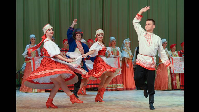 Репетиция и выступление Государственного академического Северного русского народного хора Репетиция и выступление Государственного академического Северного русского народного хора