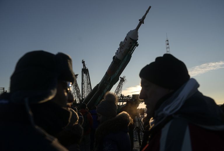 Вывоз ракеты-носителя Союз-ФГ с пилотируемым кораблем Союз-МС-03 на стартовую площадку Вывоз ракеты-носителя Союз-ФГ с пилотируемым кораблем Союз-МС-03 на стартовую площадку