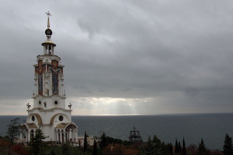 Храм святителя Николая Мирликийского в Крыму Храм святителя Николая Мирликийского в Крыму