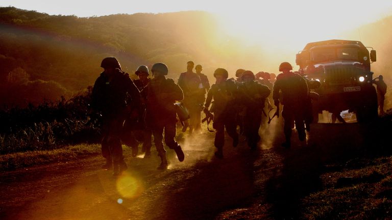 Военнослужащие бригады морской пехоты Тихоокеанского флота Военнослужащие бригады морской пехоты Тихоокеанского флота