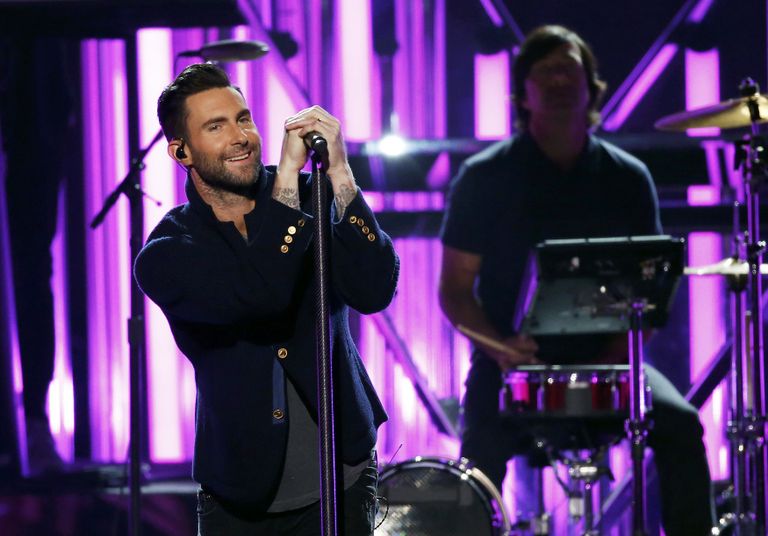 Вокалист группы Maroon 5 Адам Левин на American Music Awards, 20 ноября 2016 Вокалист группы Maroon 5 Адам Левин на American Music Awards, 20 ноября 2016