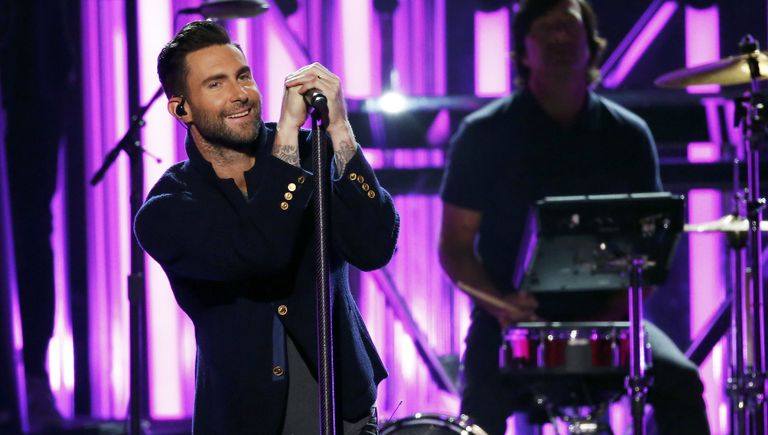 Вокалист группы Maroon 5 Адам Левин на American Music Awards, 20 ноября 2016 Вокалист группы Maroon 5 Адам Левин на American Music Awards, 20 ноября 2016