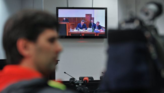 Допрос Виктора Януковича в режиме видеоконференции в качестве свидетеля по делу о беспорядках в Киеве в феврале 2014 года Допрос Виктора Януковича в режиме видеоконференции в качестве свидетеля по делу о беспорядках в Киеве в феврале 2014 года