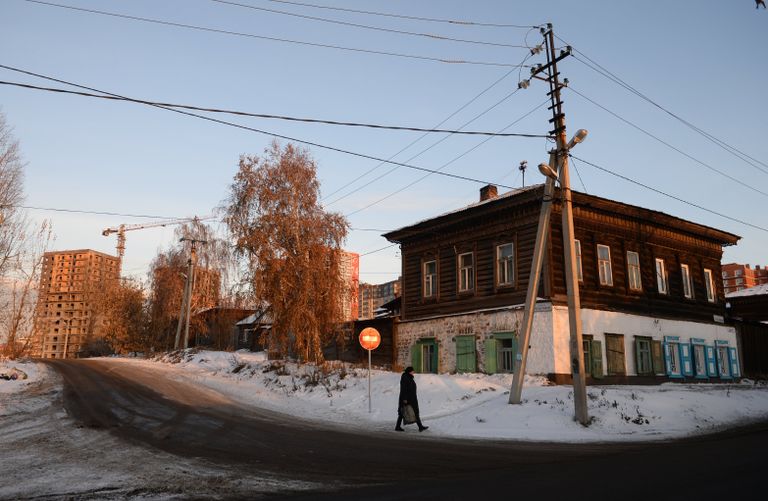 Старый дом на улице Коммунистическая в городе Иркутск
