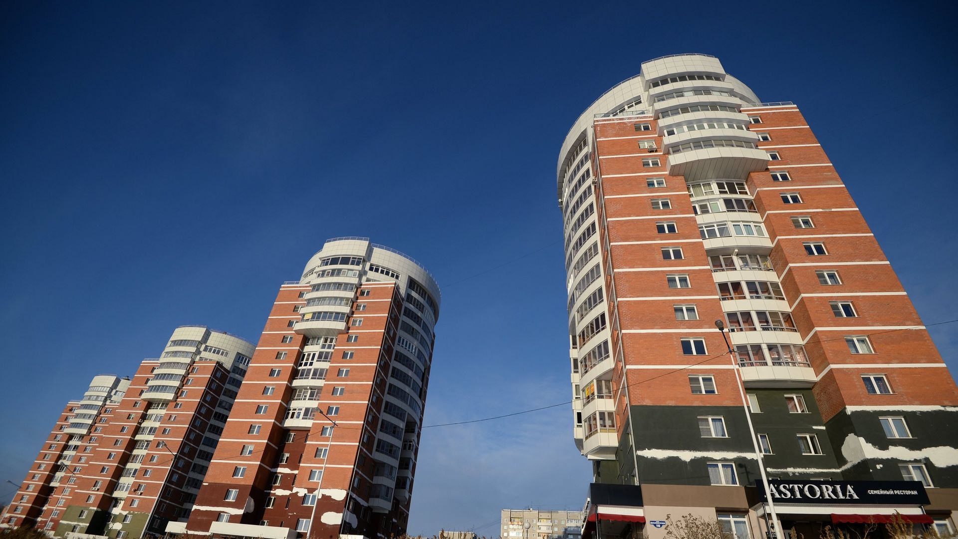 Жилые дома на верхней набережной реки Ангара в городе Иркутск Жилые дома на верхней набережной реки Ангара в городе Иркутск - РИА Новости, 1920, 22.10.2020