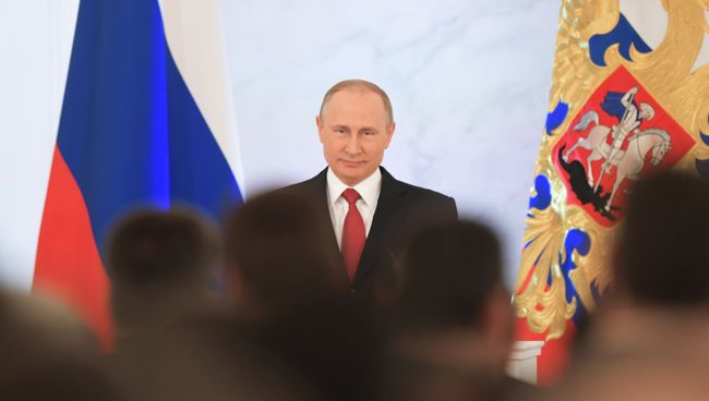 Президент РФ Владимир Путин выступает с ежегодным посланием Федеральному Собранию в Георгиевском зале Кремля. 1 декабря 2016 Президент РФ Владимир Путин выступает с ежегодным посланием Федеральному Собранию в Георгиевском зале Кремля. 1 декабря 2016