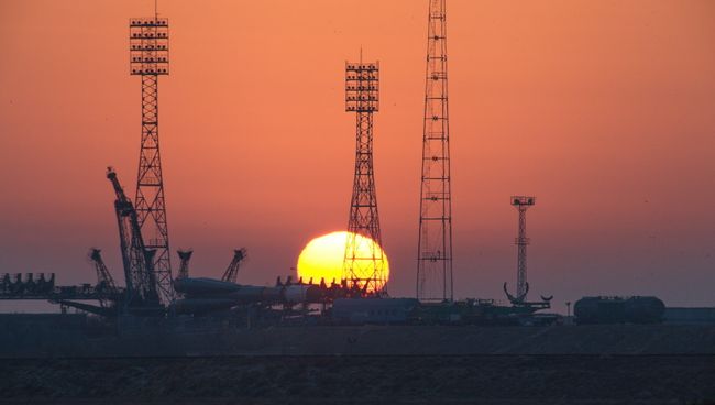 Подготовка ТГК Прогресс МС-04 и ракеты-носителя Союз-У к пуску. Архивное фото Подготовка ТГК Прогресс МС-04 и ракеты-носителя Союз-У к пуску. Архивное фото