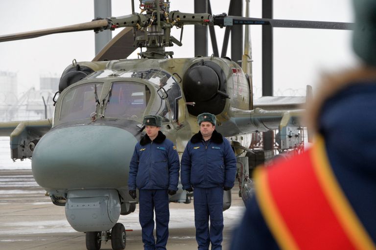 Торжественная церемония передачи новых ударных вертолетов Ка-52 Аллигатор личному составу вертолетного полка ЮВО в Краснодарском крае в рамках планового переоснащения Торжественная церемония передачи новых ударных вертолетов Ка-52 Аллигатор личному составу вертолетного полка ЮВО в Краснодарском крае в рамках планового переоснащения
