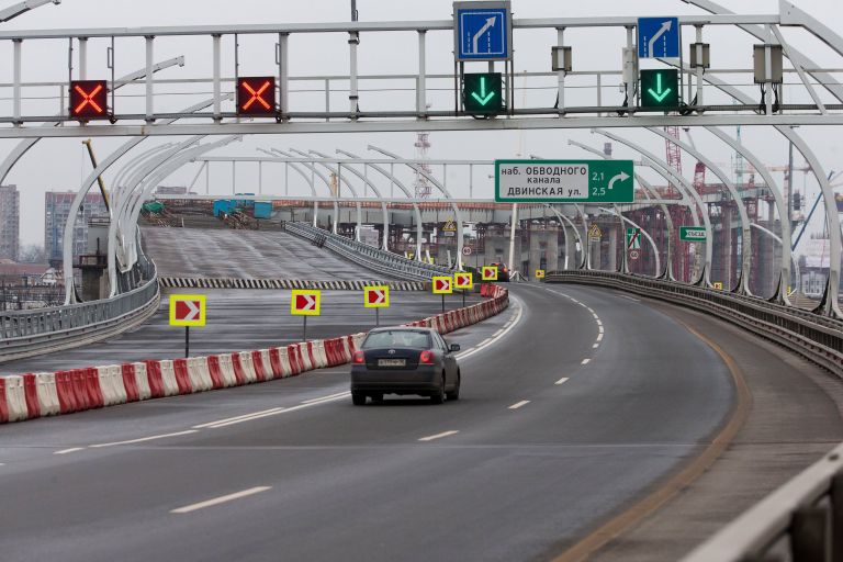 Строительство двухъярусного моста Западного скоростного диаметра в Санкт-Петербурге Строительство двухъярусного моста Западного скоростного диаметра в Санкт-Петербурге
