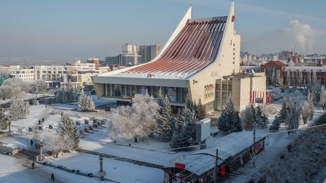 Здание Музыкального театра в Омске. Архивное фото Здание Музыкального театра в Омске. Архивное фото
