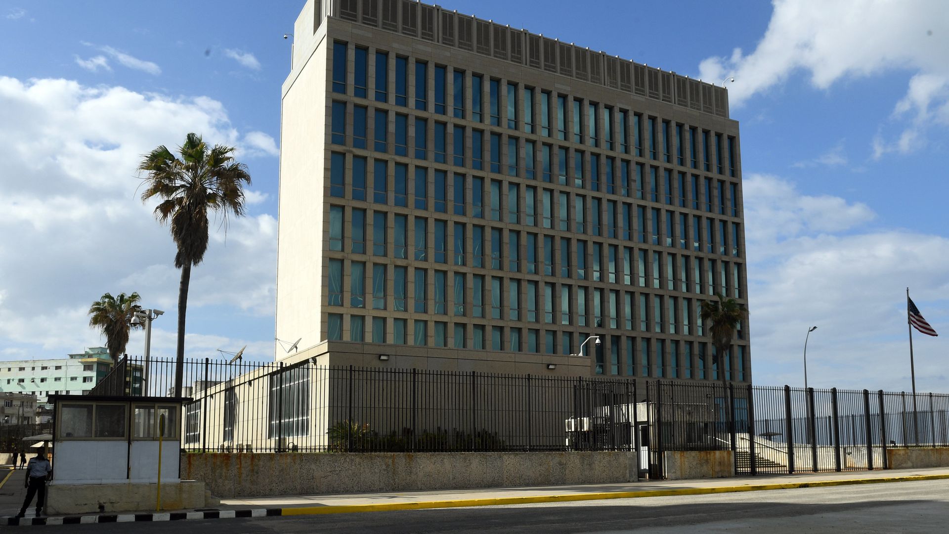 Здание посольства США на Кубе в Гаване Здание посольства США на Кубе в Гаване - РИА Новости, 1920, 07.12.2020