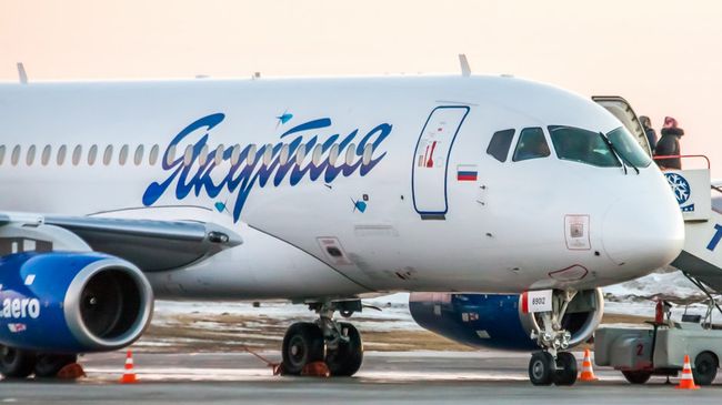 Самолет Sukhoi Superjet 100 авиакомпании Якутия 