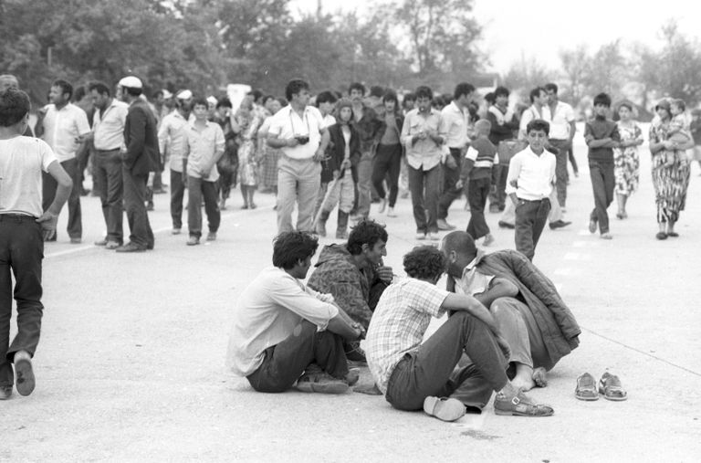 Беспорядки на межнациональной почве в Ферганской долине. 1989 год Беспорядки на межнациональной почве в Ферганской долине. 1989 год