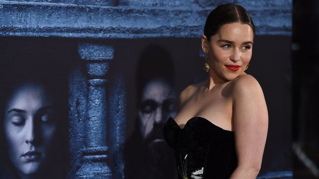 Эмилия Кларк на премьере шестого сезона сериала Игра престолов в Лос-Анджелесе Эмилия Кларк на премьере шестого сезона сериала Игра престолов в Лос-Анджелесе