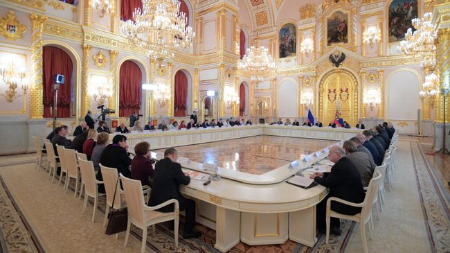 Президент РФ Владимир Путин проводит заседание Совета по развитию гражданского общества и правам человека. 8 декабря 2016. Архивное фото Президент РФ Владимир Путин проводит заседание Совета по развитию гражданского общества и правам человека. 8 декабря 2016. Архивное фото