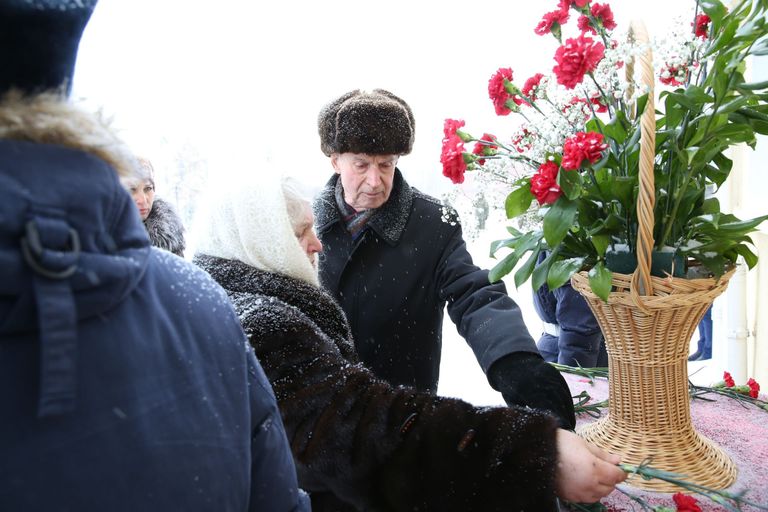 Память погибшего в Сирии героя РФ Александра Прохоренко почтили в Оренбургской области Память погибшего в Сирии героя РФ Александра Прохоренко почтили в Оренбургской области