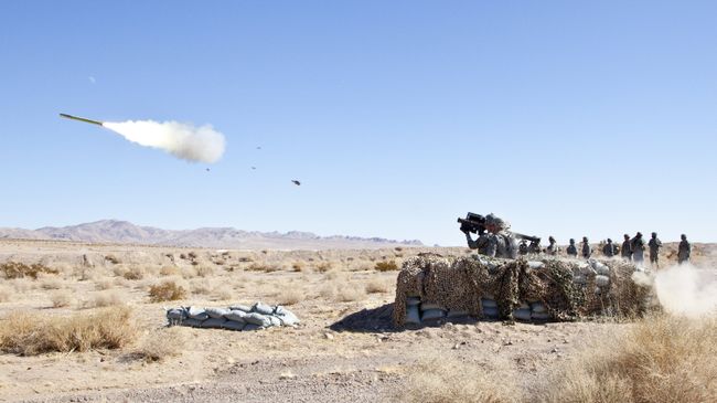 Американский переносной зенитно-ракетный комплекс (ПЗРК) FIM-92 Stinger Американский переносной зенитно-ракетный комплекс (ПЗРК) FIM-92 Stinger