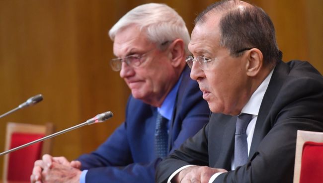 Министр иностранных дел РФ Сергей Лавров во время встречи с участниками ежегодной научно-образовательной программы Диалог во имя будущего в Москве. 14 декабря 2016 Министр иностранных дел РФ Сергей Лавров во время встречи с участниками ежегодной научно-образовательной программы Диалог во имя будущего в Москве. 14 декабря 2016