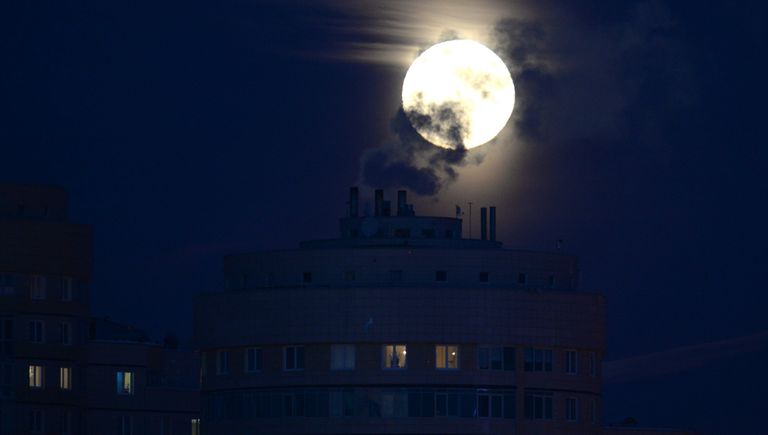 Суперлуние в Екатеринбурге Суперлуние в Екатеринбурге