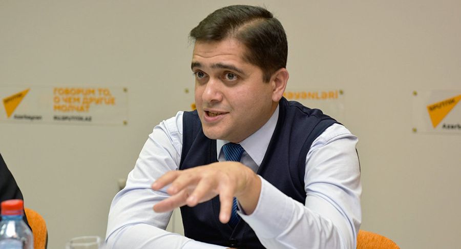 Эльхан Шахиноглу Эльхан Шахиноглу