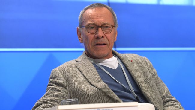 Режиссер фильма Рай Андрей Кончаловский на пресс-конференции в Международном мультимедийном пресс-центре МИА Россия сегодня Режиссер фильма Рай Андрей Кончаловский на пресс-конференции в Международном мультимедийном пресс-центре МИА Россия сегодня