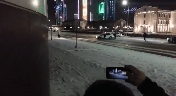 На месте перестрелки в Грозном. 18 декабря 2016 года На месте перестрелки в Грозном. 18 декабря 2016 года