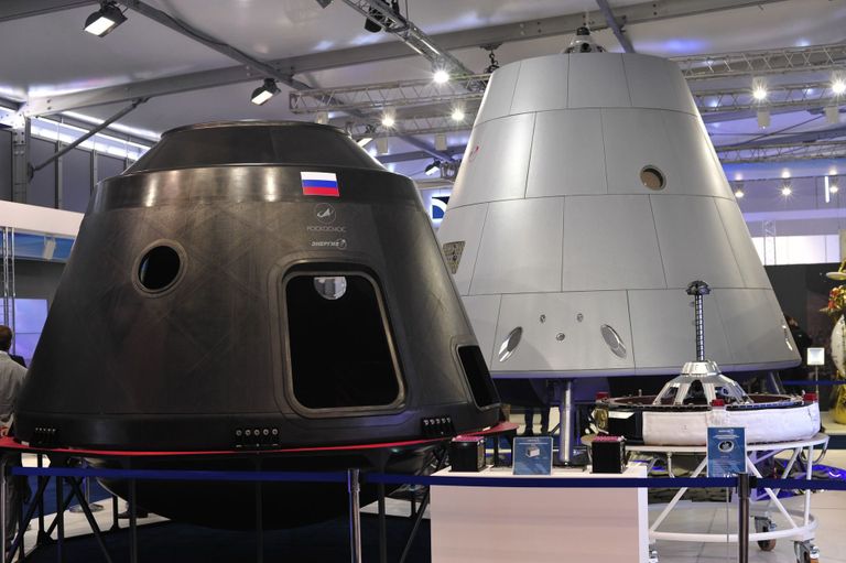 Макеты пилотируемого корабля нового поколения Федерация Макеты пилотируемого корабля нового поколения Федерация