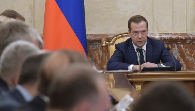 Председатель правительства РФ Дмитрий Медведев проводит заседание кабинета министров РФ в Доме правительства РФ. 19 декабря 2016 Председатель правительства РФ Дмитрий Медведев проводит заседание кабинета министров РФ в Доме правительства РФ. 19 декабря 2016