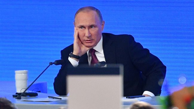 Президент РФ Владимир Путин на двенадцатой большой ежегодной пресс-конференции в Центре международной торговли на Красной Пресне. 23 декабря 2016 Президент РФ Владимир Путин на двенадцатой большой ежегодной пресс-конференции в Центре международной торговли на Красной Пресне. 23 декабря 2016