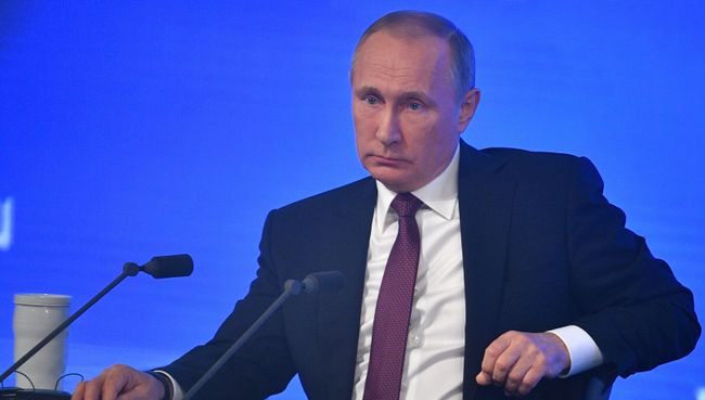 Президент РФ Владимир Путин на двенадцатой большой ежегодной пресс-конференции в Центре международной торговли на Красной Пресне. 23 декабря 2016 Президент РФ Владимир Путин на двенадцатой большой ежегодной пресс-конференции в Центре международной торговли на Красной Пресне. 23 декабря 2016