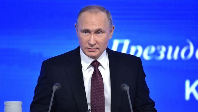 Президент РФ Владимир Путин на двенадцатой большой ежегодной пресс-конференции в Центре международной торговли на Красной Пресне. 23 декабря 2016 Президент РФ Владимир Путин на двенадцатой большой ежегодной пресс-конференции в Центре международной торговли на Красной Пресне. 23 декабря 2016