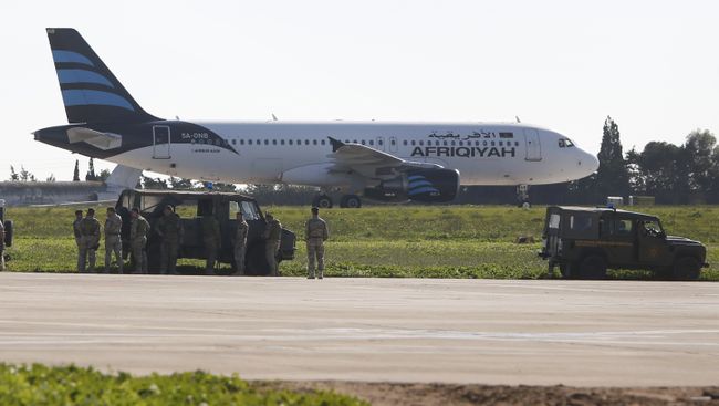Самолет ливийской авиакомпании Afriqiyah Airways в аэропорту Мальты. 23 декабря 2016