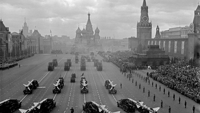 Парад на Красной площади. Москва, 1961 год Парад на Красной площади. Москва, 1961 год