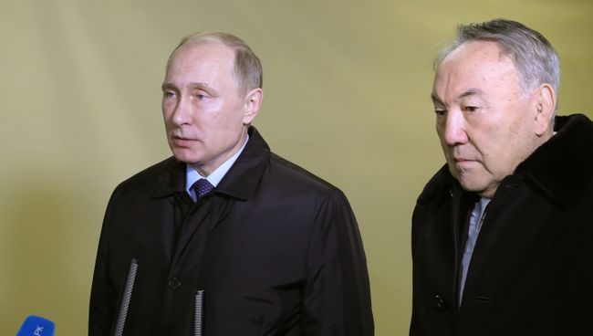 Президент РФ Владимир Путин и президент Казахстана Нурсултан Назарбаев в Санкт-Петербурге. 25 декабря 2016. Архивное фото Президент РФ Владимир Путин и президент Казахстана Нурсултан Назарбаев в Санкт-Петербурге. 25 декабря 2016. Архивное фото