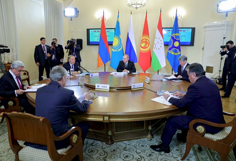 Президент РФ Владимир Путин на сессии Совета коллективной безопасности Организации Договора о коллективной безопасности в Санкт-Петербурге