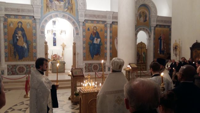 В Париже прошла панихида в память о жертвах крушения Ту-154 В Париже прошла панихида в память о жертвах крушения Ту-154