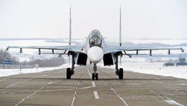 Многоцелевой истребитель СУ-30СМ. Архивное фото Многоцелевой истребитель СУ-30СМ. Архивное фото