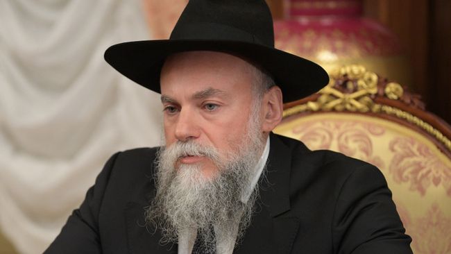 Глава Федерации еврейских общин Александр Борода во время встречи в Кремле с президентом РФ Владимиром Путиным. 28 декабря 2016 Глава Федерации еврейских общин Александр Борода во время встречи в Кремле с президентом РФ Владимиром Путиным. 28 декабря 2016