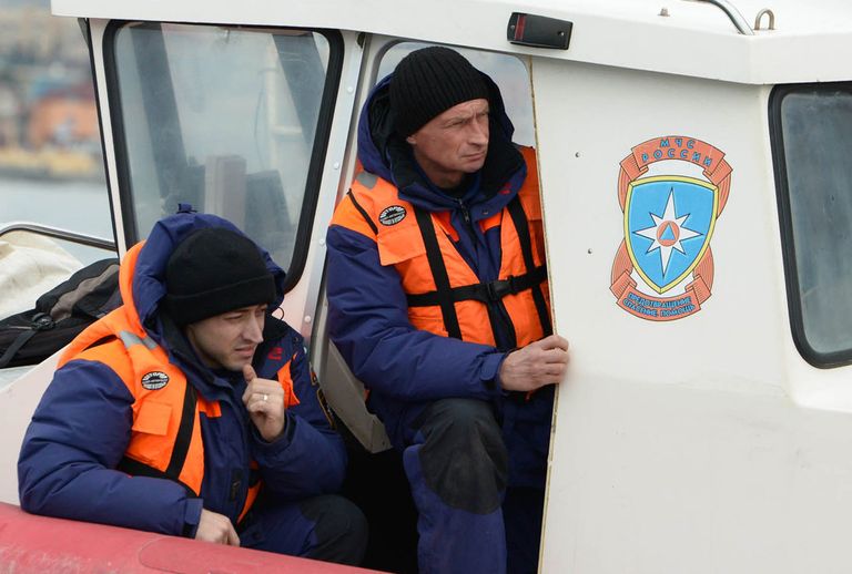 Поисково-спасательная операция на месте крушения самолета Ту-154 Поисково-спасательная операция на месте крушения самолета Ту-154